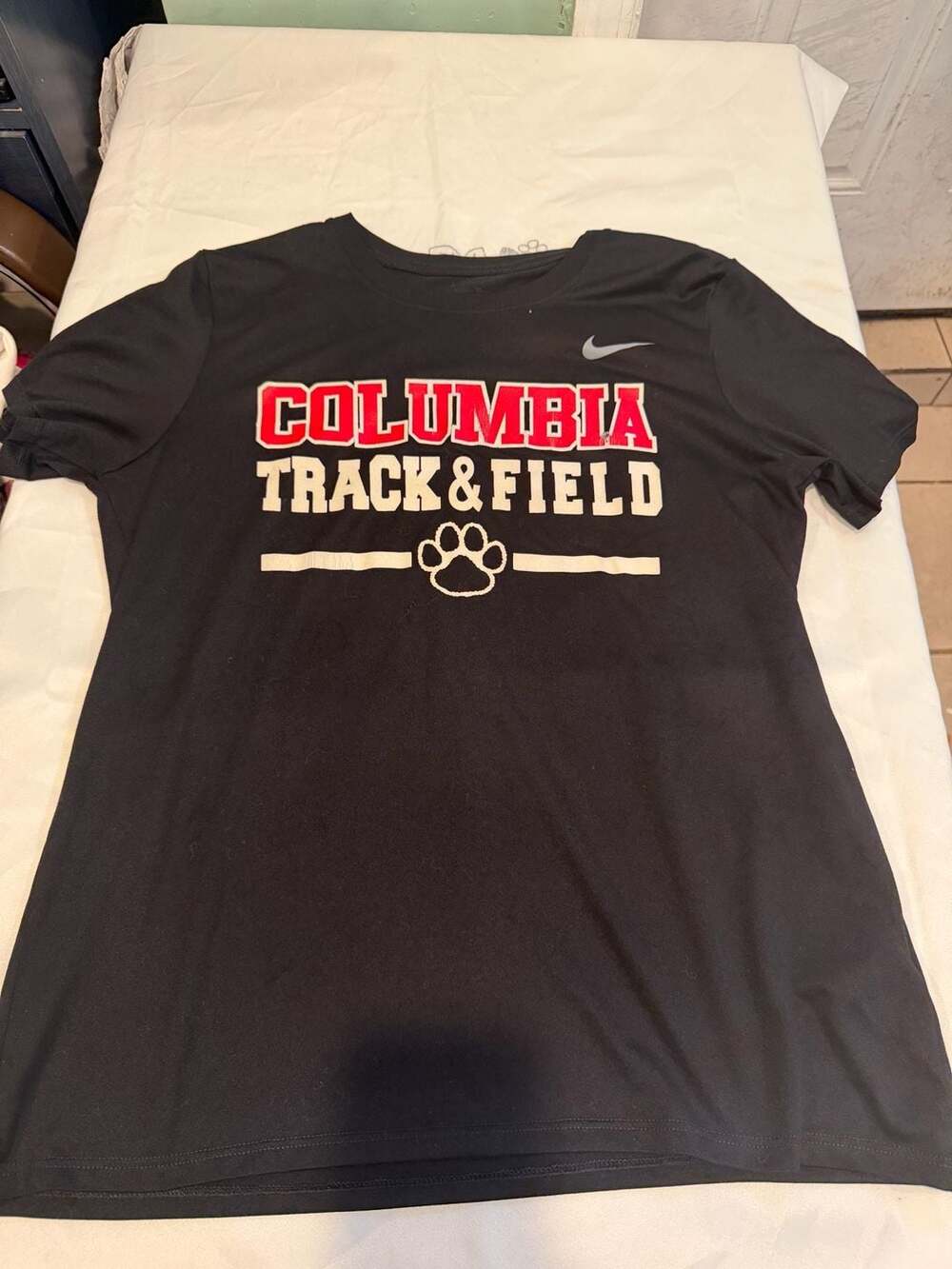 Nike Dri-FIT Columbia High School Cougars Track & Field Class of 2024 Legend Shi